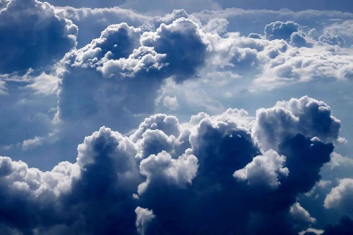 پدر علم هواشناسی ایران: مگر میتوانند جهت وزش باد را تغییر دهند که ادعای دزدیدن ابرها را دارند؟