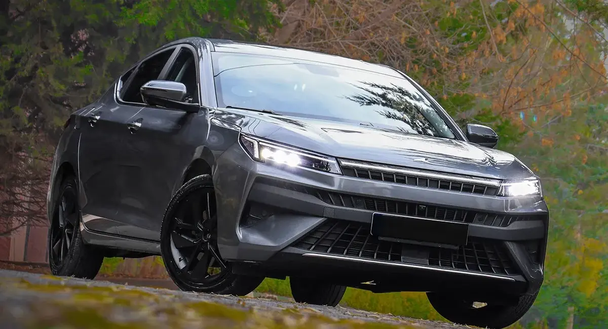 KMC J۷ باکیفیتترین سدان کشور شد