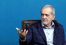 پزشکیان: رعایت قوانین عفاف و حجاب باید از سوی مدیران و کارکنان دستگاه‌ها آغاز شود / صدا و سیما نیز در تولیدات نمایشی، فیلم‌ها و سریال‌ها، به شکل جدی نسبت به حفظ شئونات فرهنگی و ترویج الگوی صحیح عفاف توجه ویژه داشته باشد