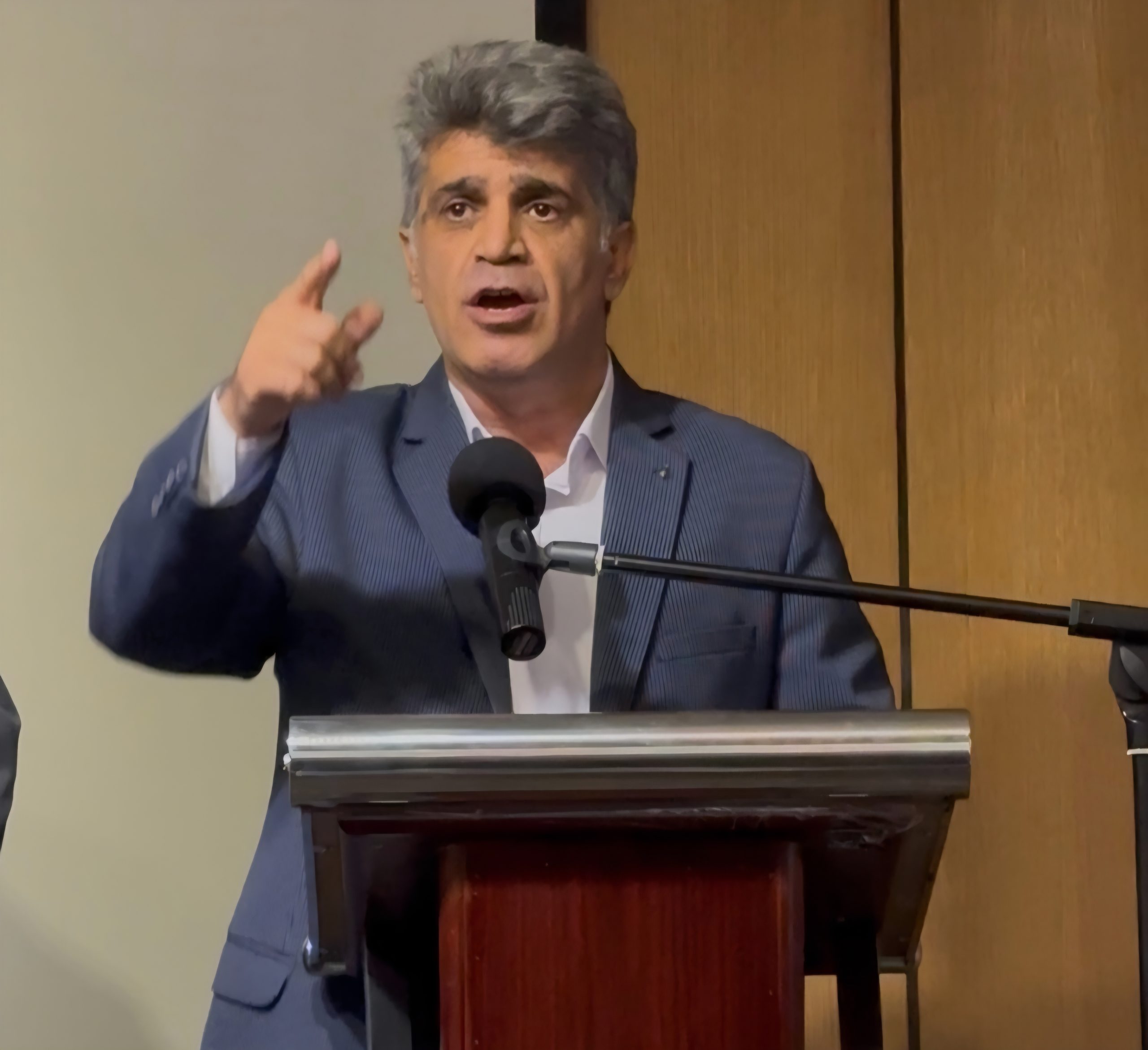 کار سخت و زیان‌آور فقط برای کارگران واقعی / صالحی: مراقب سوءاستفاده‌ها باشید