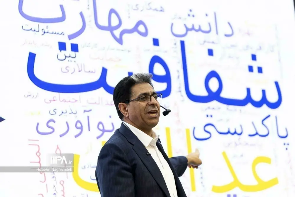 پایان دیوار سکوت در شستا؛ مدیرعامل در برابر بازنشستگان پاسخ داد