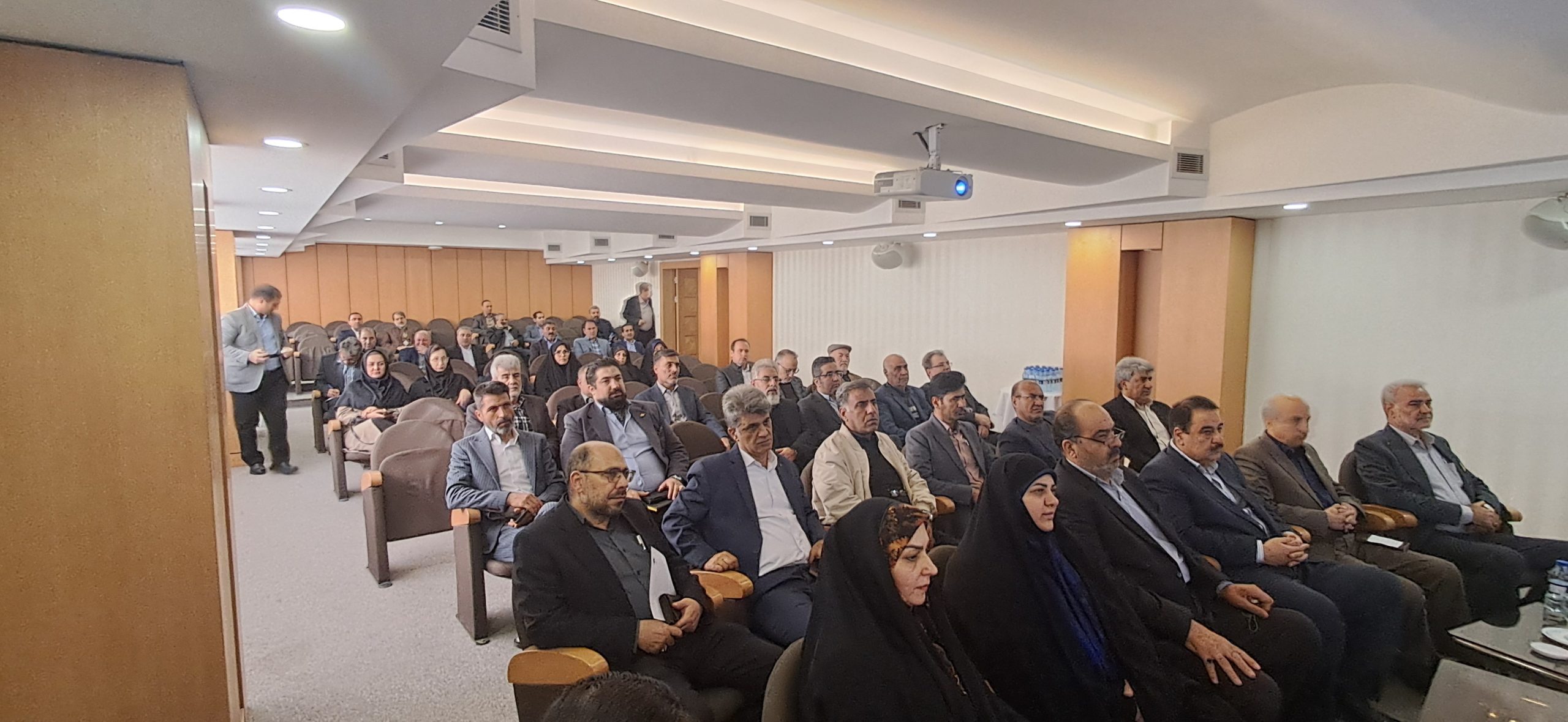 گلپور: نارضایتی‌ کارگران از ناترازی‌ها سبقت گرفته است / ظرفیت تشکل‌ها در سیاست‌گذاری نادیده گرفته می‌شود