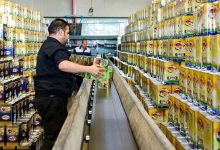 کمبود روغن خام ناشی از تأخیر بی سابقه در پرداخت مطالبات ارزی کارخانجات روغن نباتی است / کارخانه های روغن نباتی یا تعطیل شده اند یا در آستانه تعطیلی قرار دارند