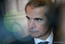 گروسی: ایرانی‌ها [درباره تاسیسات هسته‌ای مورد حمله قرار گرفته] می‌گویند «ایمن نیست؛ شما نمی‌توانید به آن‌جا بروید»، اما در این صورت، شما باید به بازرسان اجازه دهید تایید کنند که واقعا رفتن به آن‌جا غیرممکن است / روسیه نقش مهمی در حل‌وفصل پرونده هسته‌ای ایران دارد