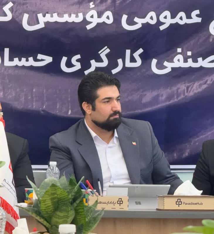 تورم سه‌رقمی در راه است؛ دستمزدها باید بر اساس نرخ ارز تعیین شود