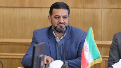 نماینده مجلس: آقای پزشکیان! نمی‌دانیم قسم حضرت عباس شما را باور کنیم یا دم خروس را/ ساخت مدرسه، آب در هاون کوبیدن است