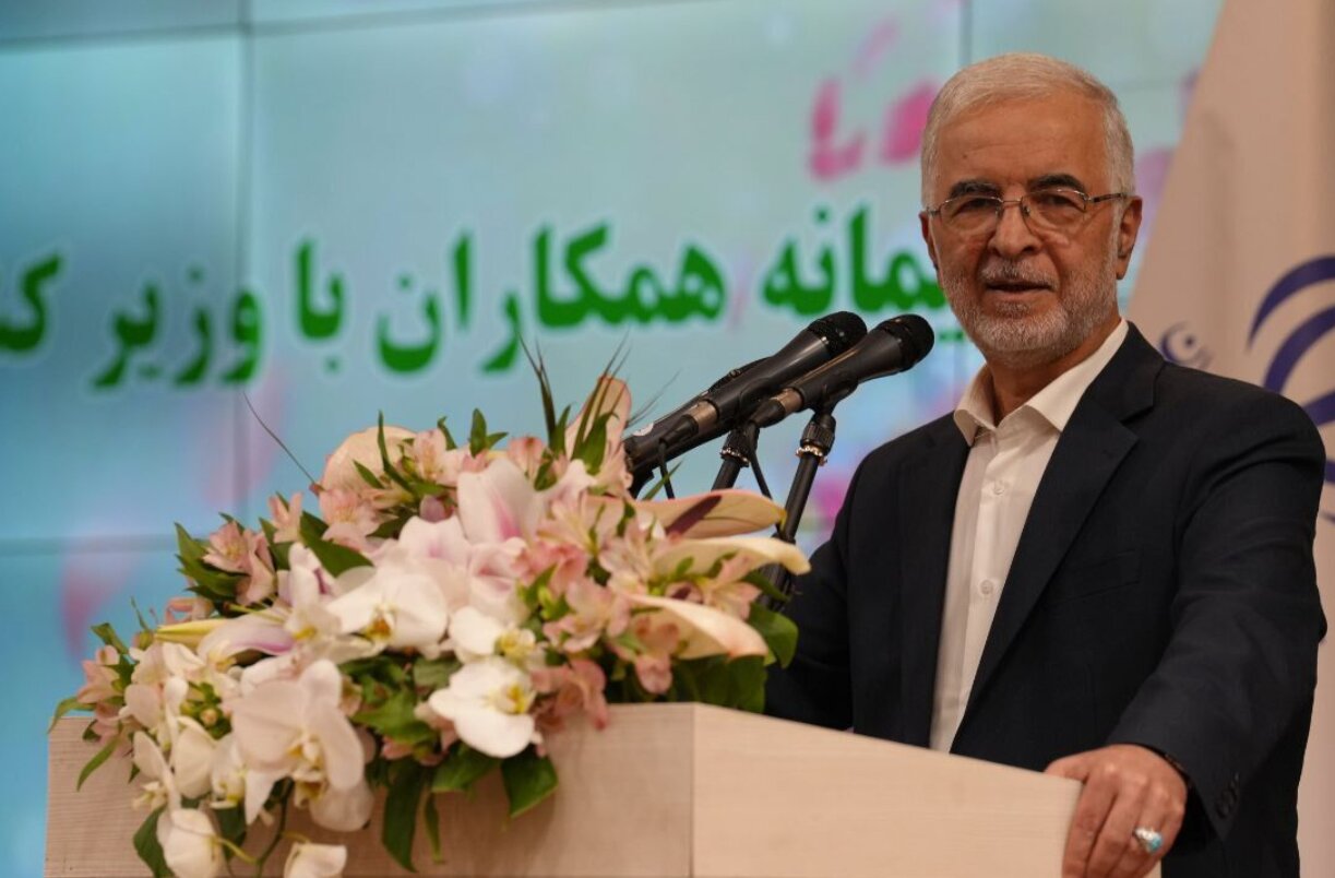 هشدار وزیر کشور درباره کاهش جمعیت در ایران؛ تا سال ۱۴۸۰ جمعیت به زیر ۴۰ میلیون نفر می‌رسد/عوامل اقتصادی و معیشتی بر فرزندآوری اثرگذار هستند اما.