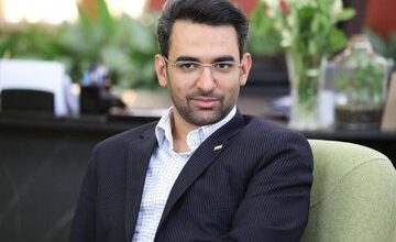 آذری جهرمی به سوال پزشکیان پاسخ داد/ پزشکیان: از کجا پول در بیاورم که حقوق‌ها را افزایش بدهم؟/ آذری جهرمی: از افزایش بی رویه بودجه دستگاه ها و نهادها!