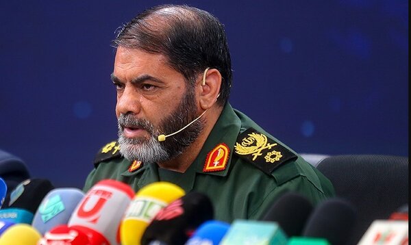 معاون سازمان بسیج: حاج قاسم شهید شد، ۲۵ میلیون نفر زیر پیکر او ضجه زدند/ ملت ایران سال ۱۴۰۱ در جنگ ترکیبی خط خود را جدا کرد