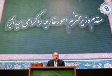 عراقچی در میان ائمه جمعه/ عکس