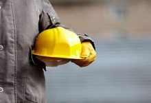 دستمزد کارگران دقیقا چه تغییری باید کند؟/ وزیر کار: در موضوع تعیین حداقل دستمزد، بهتر است «حداقل» را برداریم، چون بار منفی منتقل می‌کند