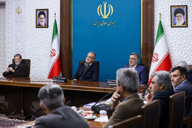 رئيس جمهور: منابع درمان در یک صندوق مجازی تجمیع و سهم هر بخش در آن مشخص و منجمد شود