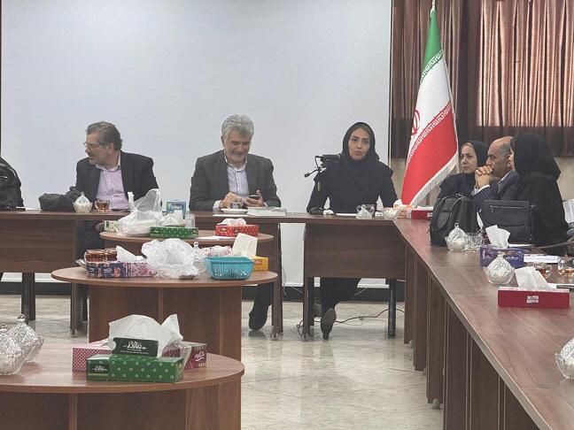 تشریح تعهدات و تسهیل بهره برداری از قرارداد جدید بیمه تکمیلی بازنشستگان تامین اجتماعی در استان البرز