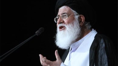 علم الهدی: با تحرکات ساختگی در کشورهای مجاور، از جمله عراق، تلاش میکنند ایران را تهدید کنند تا سایه جنگ را حفظ کنند