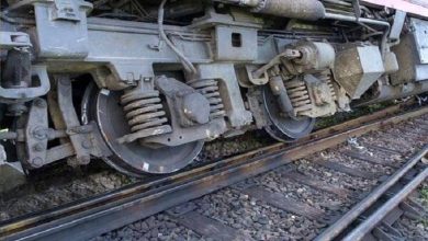 خارج شدن قطار از ریل در ایستگاه هشتگرد / استانداری البرز: حال مسافران خوب است و به وسیله یک قطار دیگر به سمت مقصد رفتند