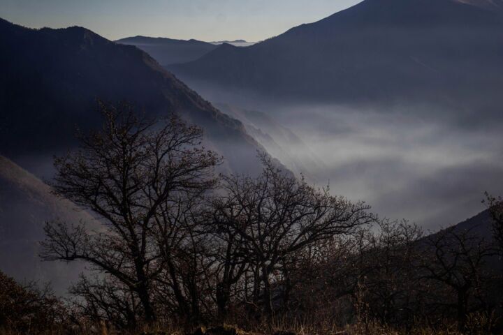 آتش‌سوزی جدید در جنگل الیت صحت ندارد / آتش به طور کامل مهار و خاموش شده / با باران و برفی هم که در ارتفاعات این عرصه طبیعی نشست، دیگر بعید به نظر برسد آتشی در این نقطه جنگلی شعله ور شود