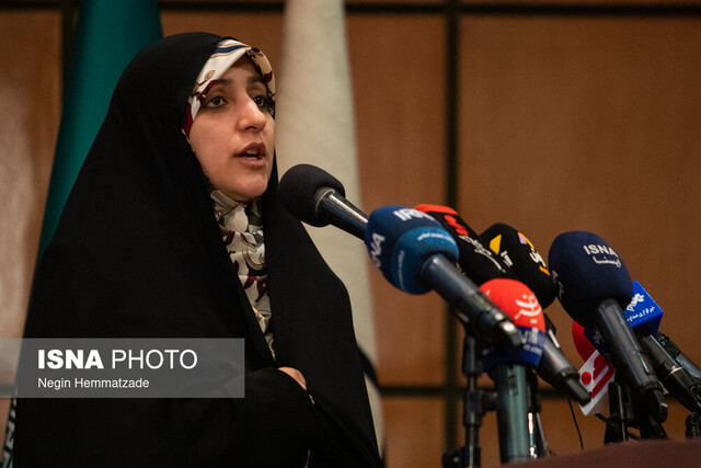 بهروزآذر: نگاه جنسیتی در سیاستگذاریها باید دخیل شود