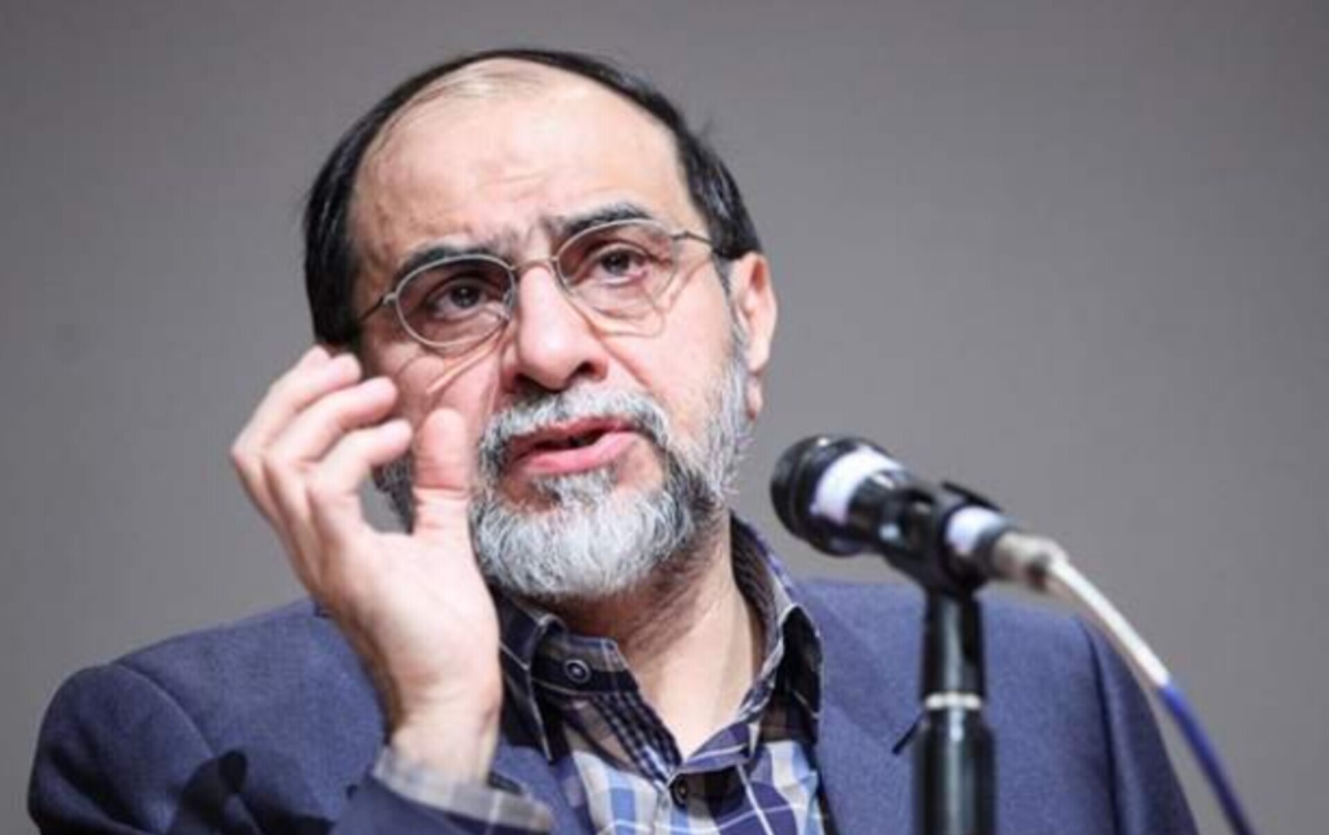 رحیمپور ازغدی: اگر اختیارات دست من بود، کاخها را خراب میکردم