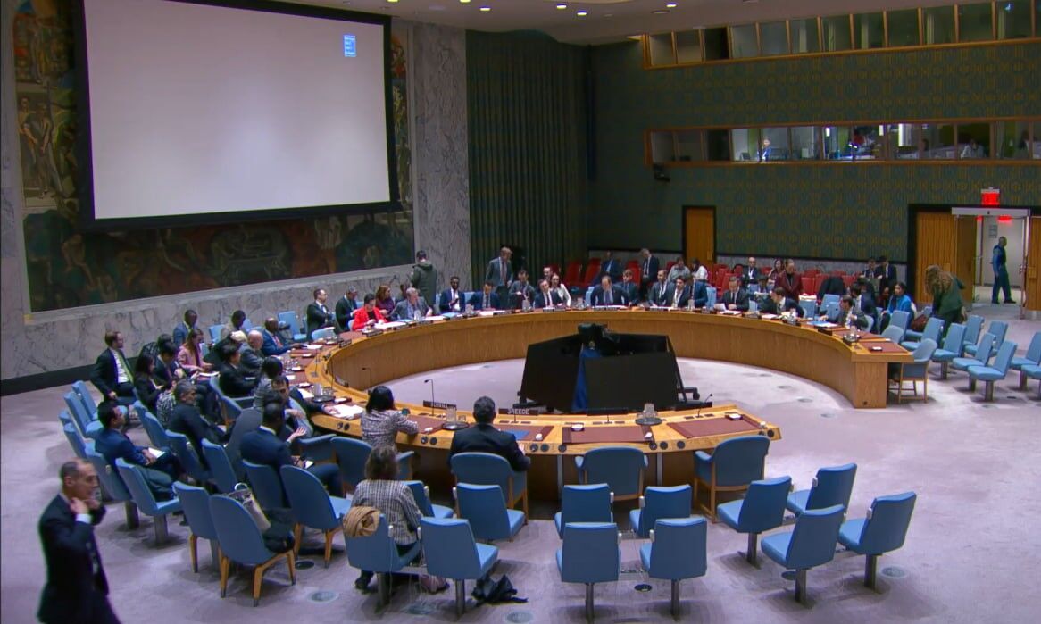 نشست شورای امنیت درباره قطعنامه ۲۲۳۱؛ نماینده چین: ایران، هیچ قصدی برای ساخت سلاح هسته ای ندارد / باید به حقوق ایران احترام گذاشته شود؛ از آغاز مذاکرات هسته ای حمایت می کنیم / کشورها باید از تشدید تحریم‌ها خودداری کنند و سوءاستفاده از شورای امنیت را کنار بگذارند