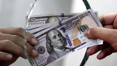 فارس: با انتقال کلیه معاملات ارز به تالار دوم با نرخ بیش از ۱۱۷ هزار تومان، دولت تک نرخی کردن ارز را کلید زد