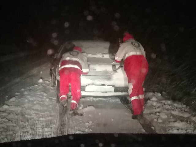 هشدار پلیس راه درباره تشدید برف و کولاک در محورهای برون‌شهری چند استان