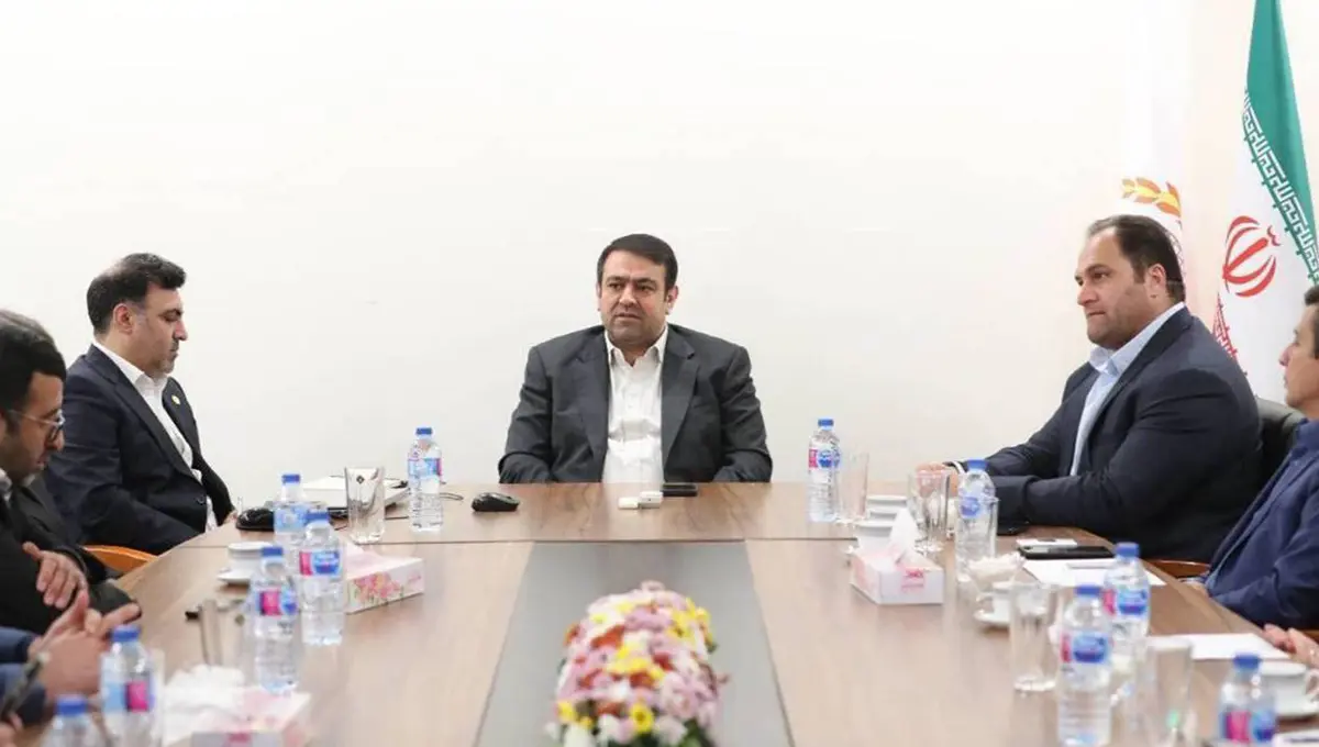 نجارزاده اعلام کرد: پایان عصر بنگاهداری در بانک ملی و تمرکز بر بانکداری مدرن/ بانک ملی ایران؛ حرکت به سوی شفافیت و رقابت‌پذیری با خروج از بنگاهداری