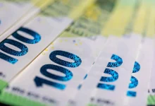 ارائه خدمات ارزی به مشتریان بانک سابق آینده از ۶ دی‌ماه در شعب بانک ملی ایران