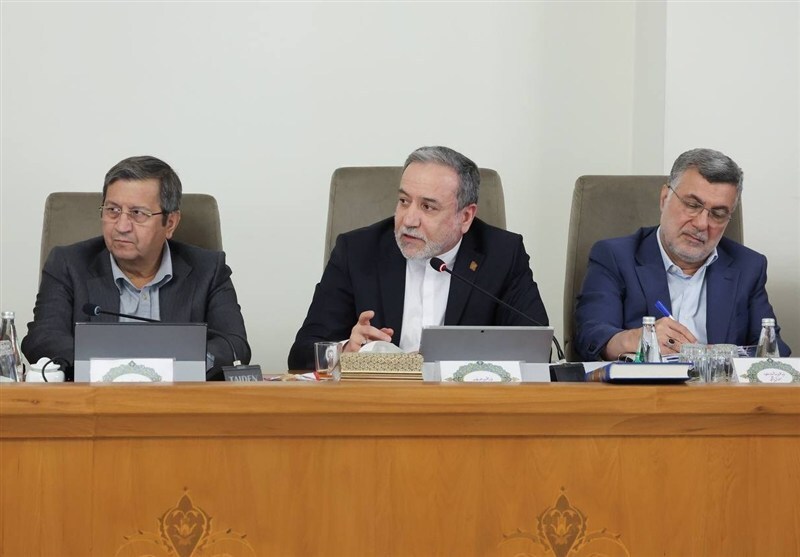 عراقچی: اعضای سفارت ایران در ونزوئلا همچنان در محل مأموریت حضور دارند؛ در این زمینه مشکل خاصی وجود ندارد