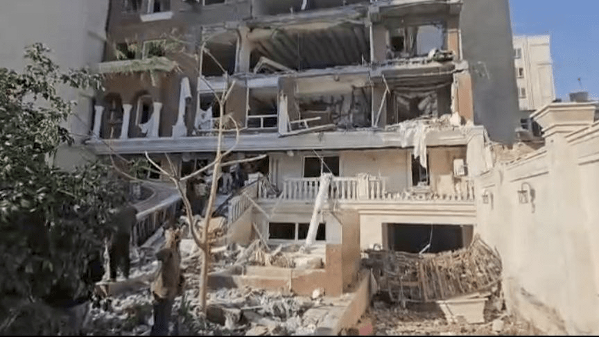 استانداری هرمزگان: خبرهای اولیه حاکی از وجود ۸ مصدوم در انفجار بندر عباس است / سگهای زندهیاب هلال احمر در حال جستوجو هستند