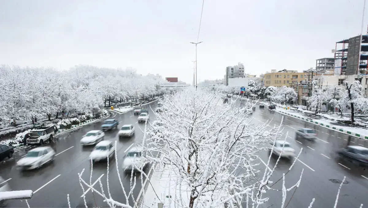 گزارش پلیس از قفل شدن خیابان‌های تهران