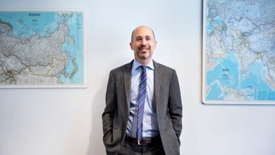 دیپلمات پیشین آمریکایی: سیاست آمریکا در قبال ایران این است که به هیچ کاری نکردن متهم نشود رابرت مالی: کسی به فکر مردم ایران نیست / جنگ احتمالی ترامپ هر نتیجهای داشتهباشد قطعا به نفع ملت ایران نیست/رهبران آمریکا به حقوق بشر اهمیتی نمیدهند