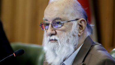 چمران سال ۱۴۰۳: اگر زنده باشم قطعاً در انتخابات شوراها ثبت نام نمی‌کنم/ چمران سال ۱۴۰۴: صلاح ندانستم در این کارزار عقب بنشینیم