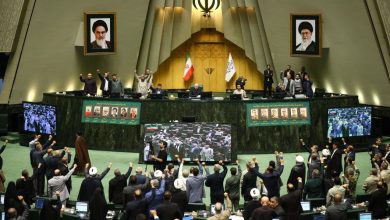 نماینده اهواز: قراردادهای میلیاردی غیرشفاف و صوری در شرکت‌های نفتی پیگیری شود/ قوامی: برای مارپیچ نرخ ارز، تورم و قیمت ها باید چاره اندیشی کرد