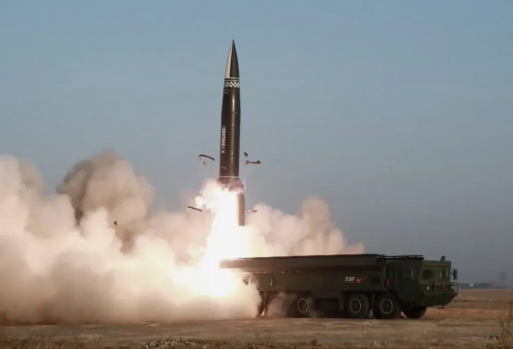 کره شمالی یک پرتابه نامشخص به سمت دریای ژاپن شلیک کرد