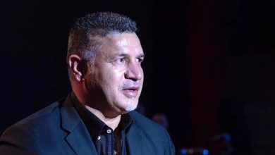 حمله علی دایی به نماینده مجلس: عینکی که من وارد کردم ۵۰دلار است، عینک خودتان ۱۵۰۰ دلار/ مگر من پول نفت را فروخته‌ام و نیاورده‌ام؟