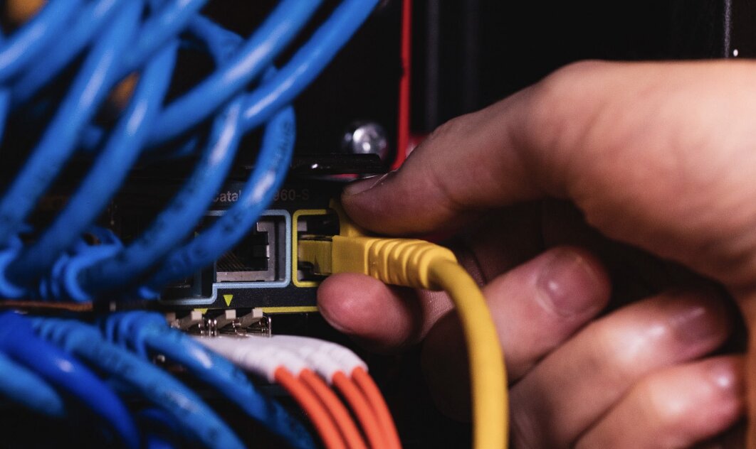 گذشت ۲۰ روز از آغاز اختلال اینترنت در ایران/ وضعیت دسترسیها رو به بهبود اما کنترلشده