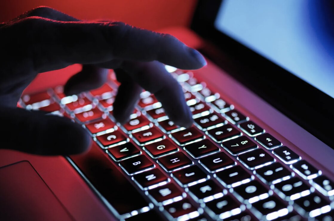 روایت فارس از نامه ۷۴۶ استاد دانشگاه به سران قوا؛ اینستاگرام را برای همیشه مسدود کنید!/ عدم مدیریت فضای مجازی بعد از جنگ ۱۲ روزه باعث ناآرامیها شد!