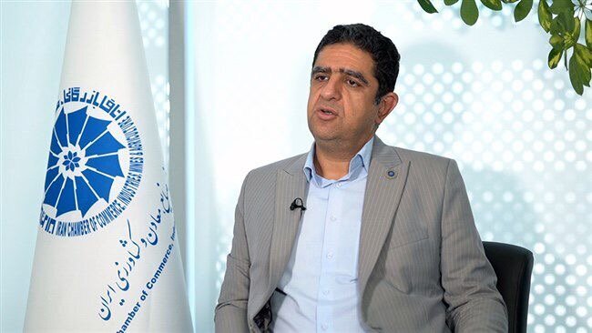 عضو اتاق بازرگانی: اینترنت تجار هنوز وصل نشده
