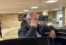 تلفن نتانیاهو با نوار چسب روی دوربین جنجال به پا کرد! +عکس