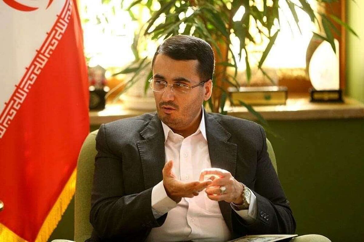 عضو هیات رییسه مجلس: هنوز در داخل جنگ هستیم