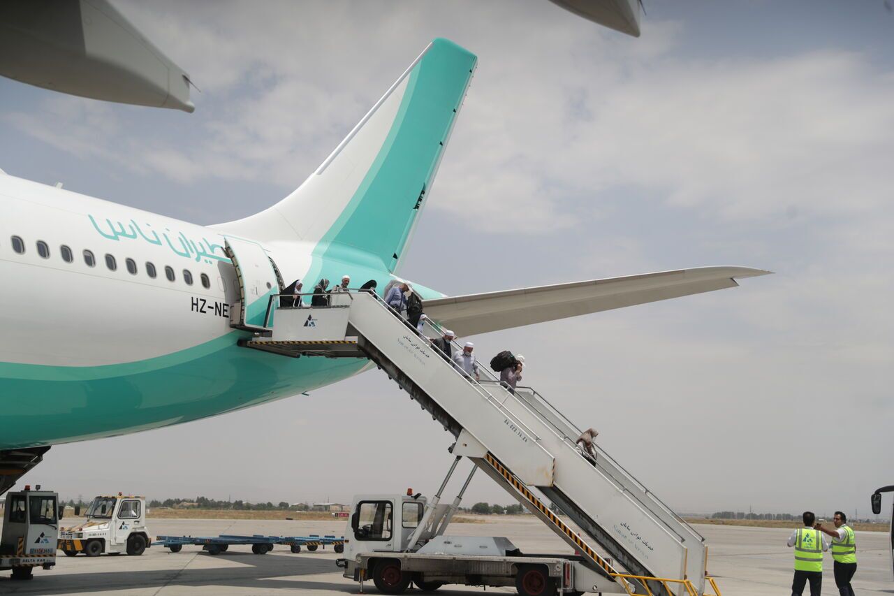 مسافران قبل از عزیمت به فرودگاهها با شماره ۱۹۹ تماس بگیرند