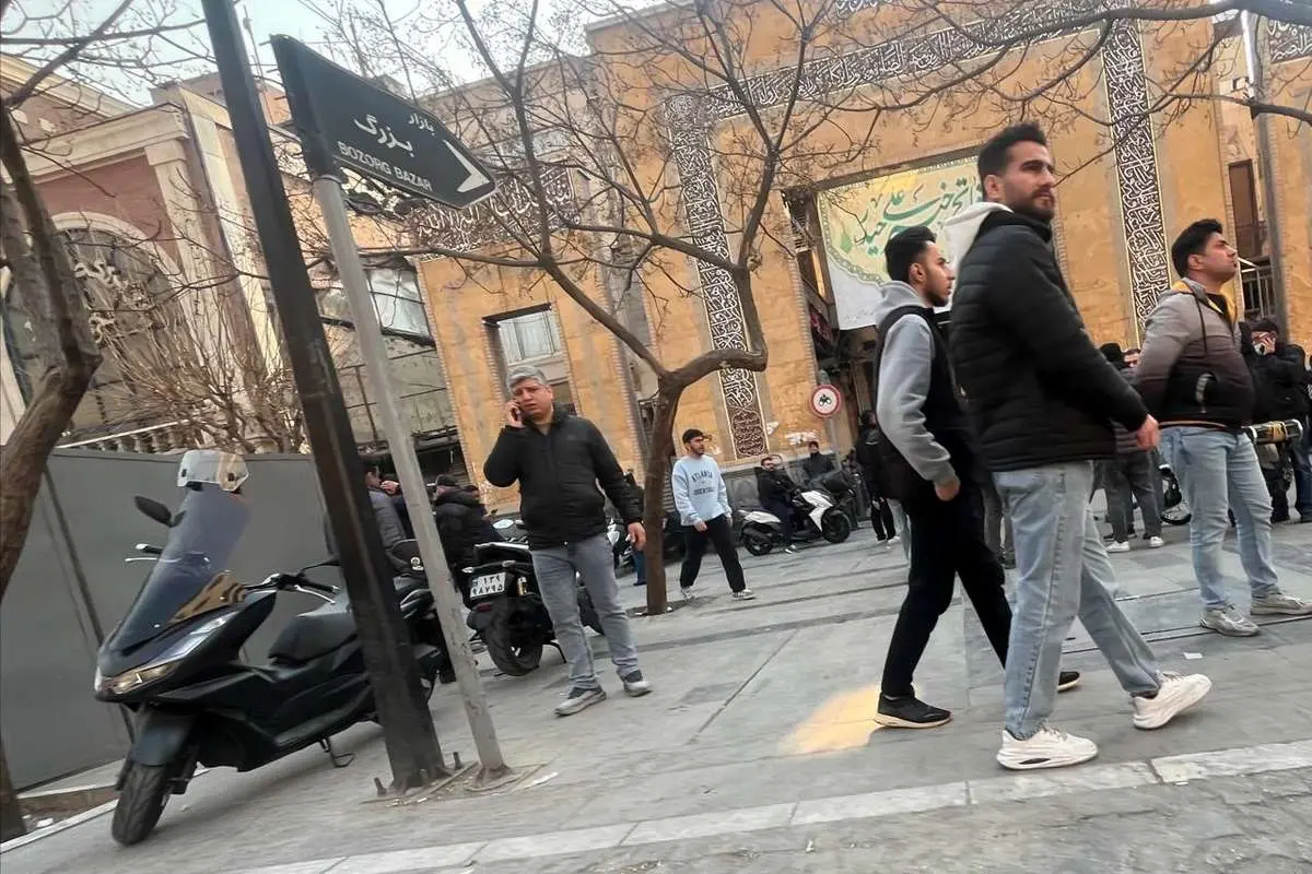 روایت خبرگزاری فارس از تجمع در محدوده بازار تهران