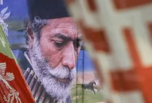 سیمرغ بر شانه چه کسی می‌نشیند؟