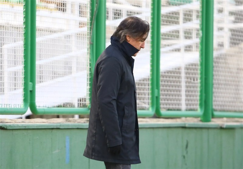 ساپینتو: پیکان مستحق برد بود / مسائل زیادی اطراف تیم وجود دارد که باید حل شوند؛ همه خسته هستند / مقابل مشکلات نمیتوانیم به تنهایی بجنگیم