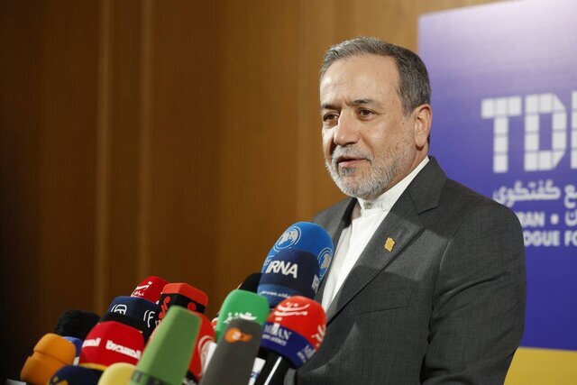 خبرنگار: ترامپ گفته ایرانی‌ها اگه در همان دوره قبلی، شروط ما را قبول می‌کردند، جنگ نمی‌شد؛ آن شرط‌ها چه بوده؟ / عراقچی: غنی‌سازی صفر