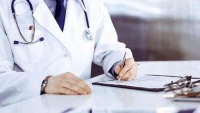 عضو کمیسیون بهداشت: ۲۲ عضو کادر درمان همچنان در بازداشت هستند