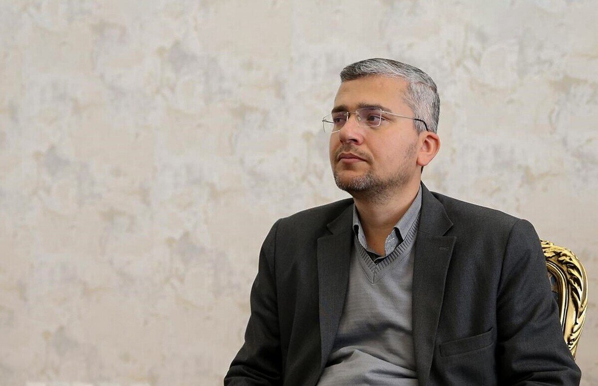 عضو کمیسیون امنیت ملی : صرف‌نظر کردن از توان موشکی خود، یک شوخی بی‌مزه است/اگر قرار باشد تعهدی به دشمن داده شود، حتماً باید به تأیید مجلس برسد