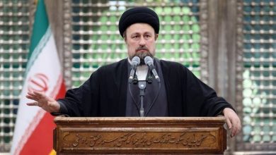 سید حسن خمینی: دفاع در برابر دشمن خارجی اصل است اما باید با مردم مهربان بود/ نهج البلاغه می خواهد والی به گونه ای عمل کند که مردم متمایل شوند