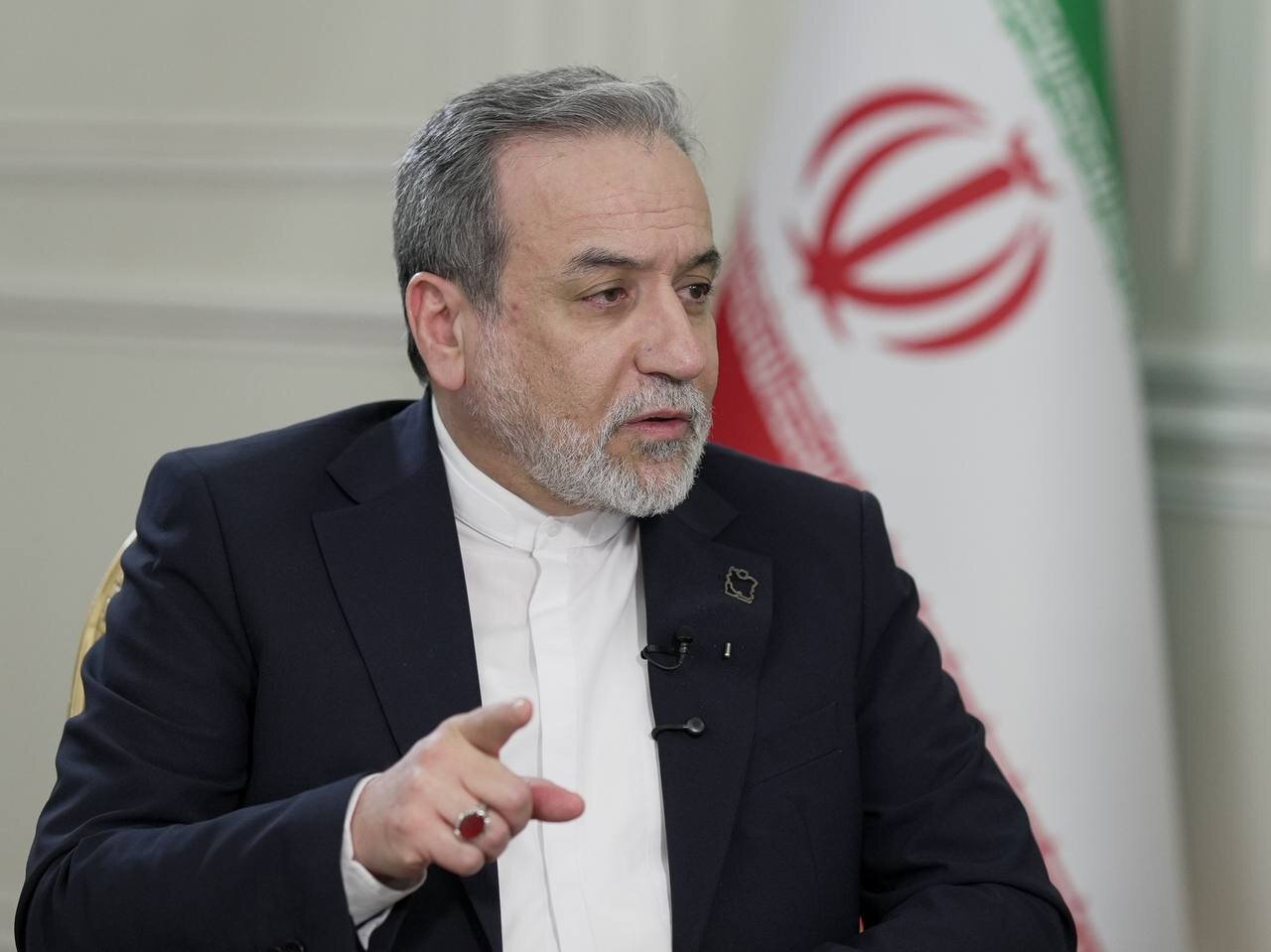 واکنش عراقچی به ادعاهای ترامپ: با مدرک صحبت کنید