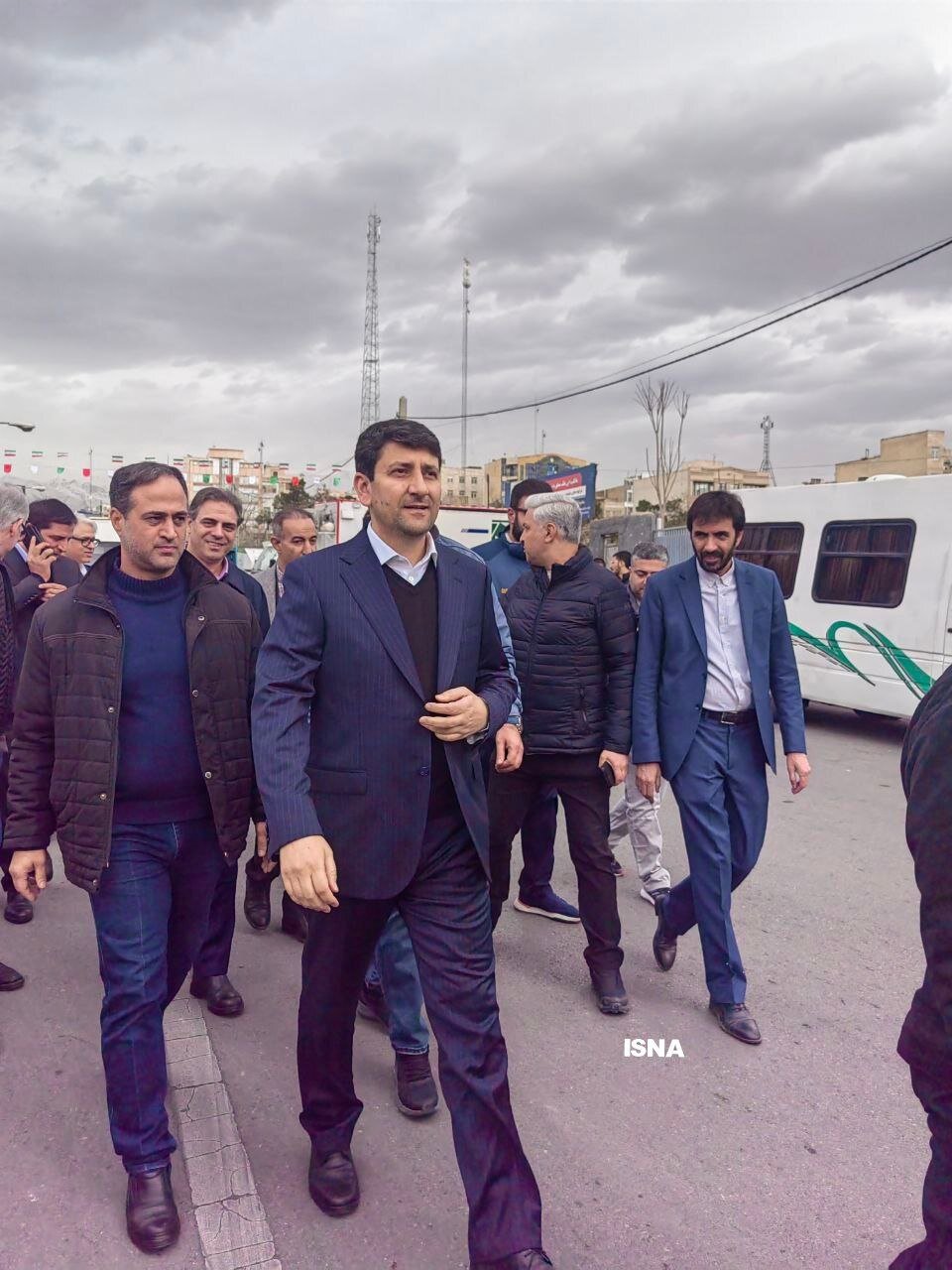 اعضای دولت در راهپیمایی ۲۲ بهمن حاضر شدند/ از عارف و عراقچی تا اسلامی و ستار هاشمی + تصاویر